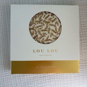 lou lou and company swaddle nwt